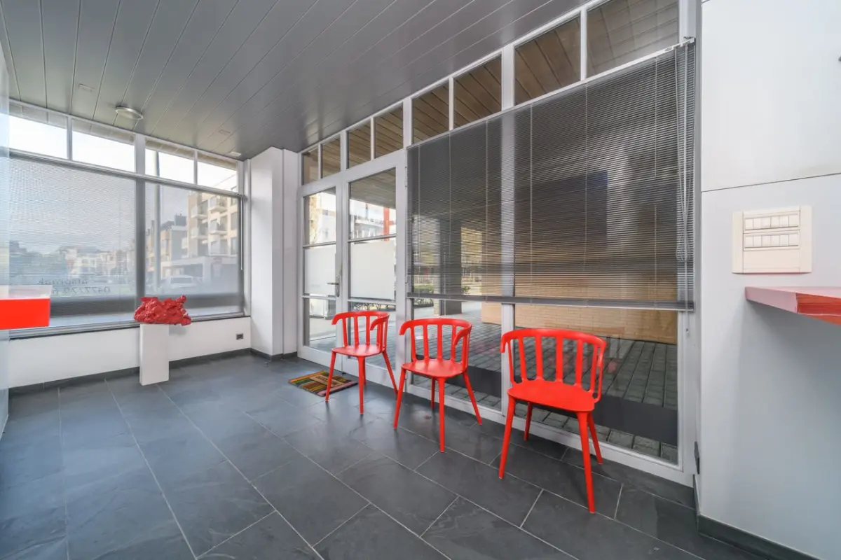 Handelszaak te  koop in Koksijde 8670 365000.00€  slaapkamers m² - Zoekertje 745715