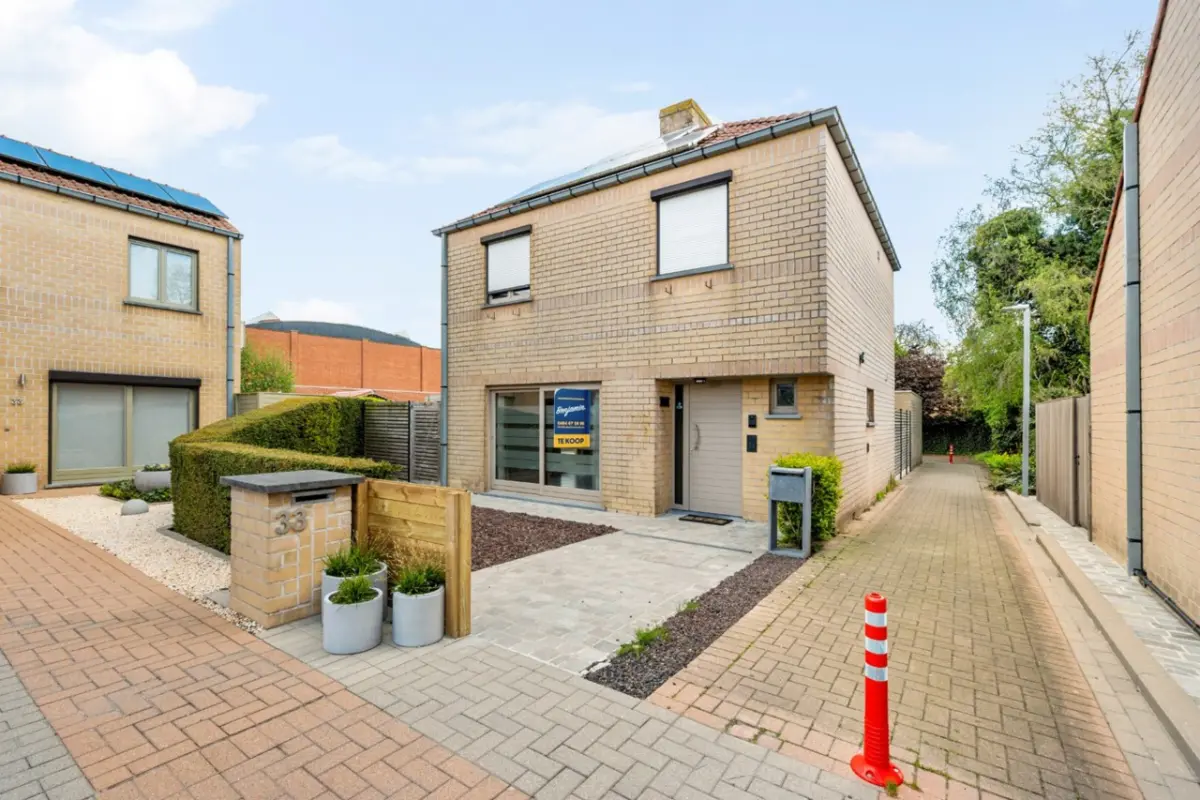 Huis te  koop in Ledegem 8880 325000.00€ 3 slaapkamers 120.00m² - Zoekertje 747024