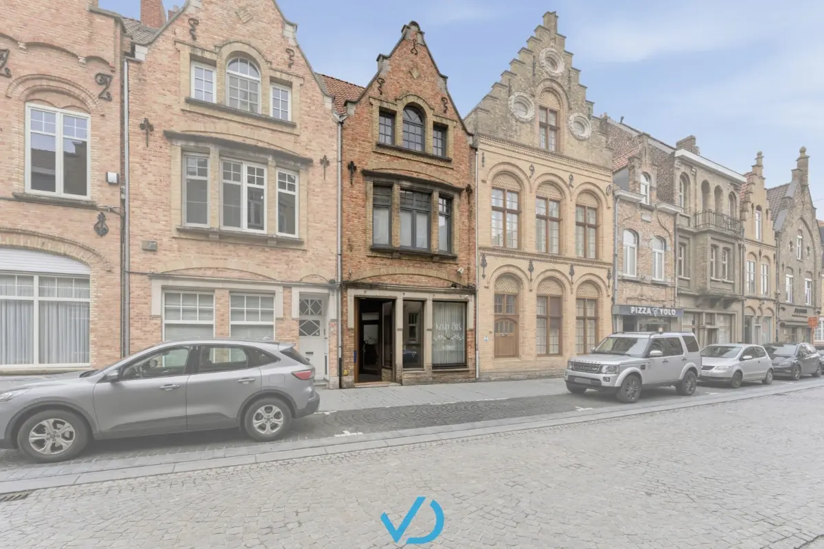 Huis te  huur in Ieper 8900 1600.00€ 3 slaapkamers 192.00m² - Zoekertje 747330