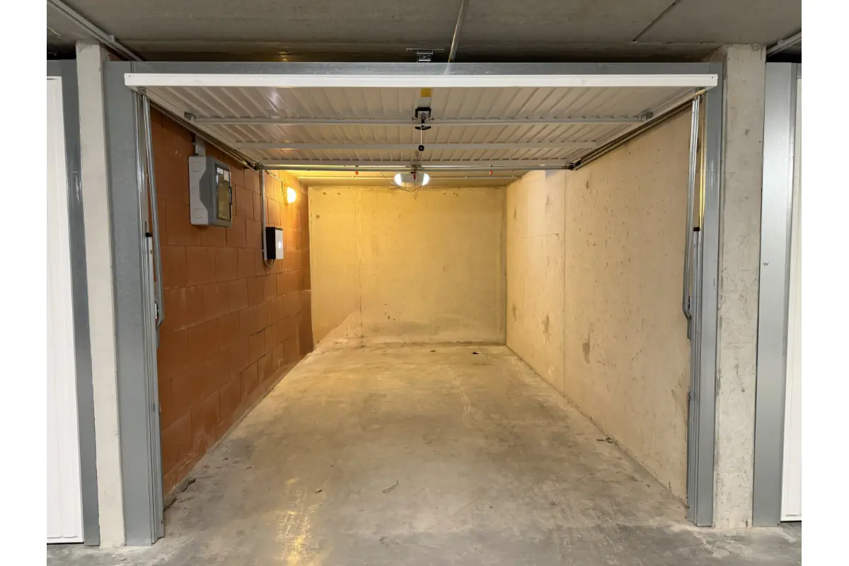 Box te  huur in Oostende 8400 225.00€  slaapkamers m² - Zoekertje 748370