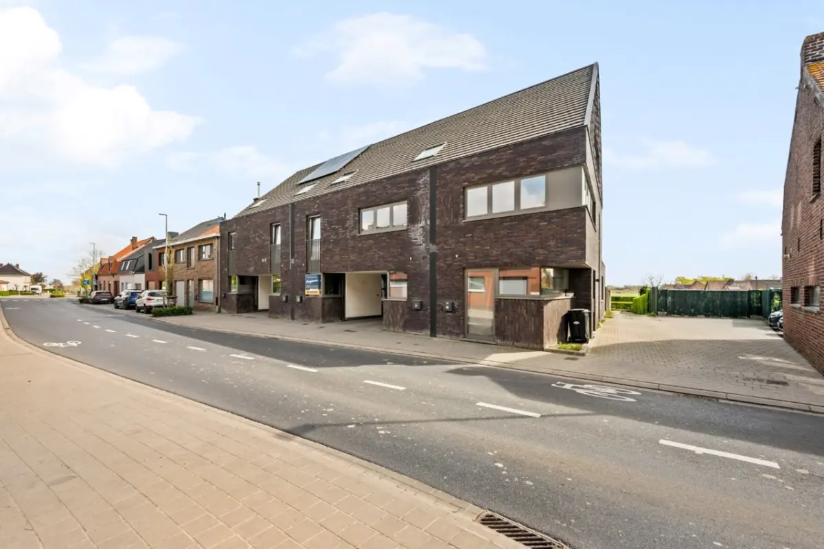 Huis te  koop in Wijtschate 8953 319000.00€ 4 slaapkamers 169.00m² - Zoekertje 748426