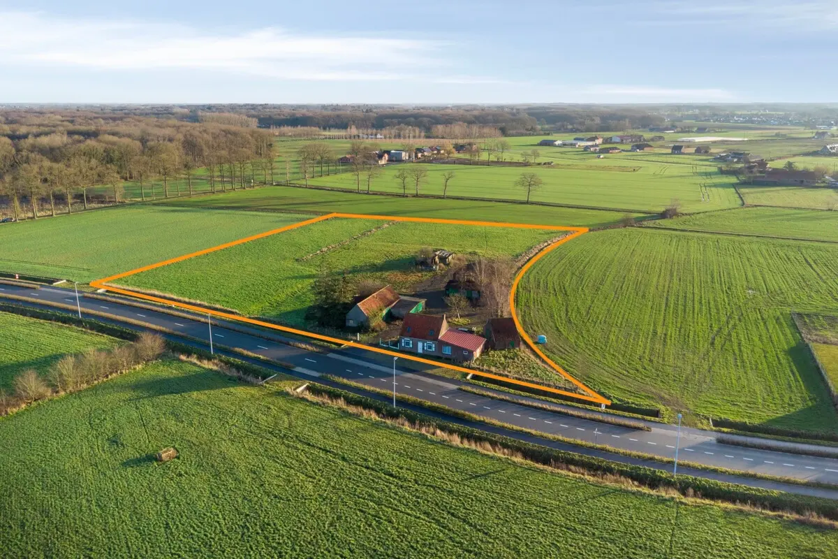 Handelszaak te  koop in Oostkamp 8020 599000.00€ 3 slaapkamers 141.00m² - Zoekertje 749288