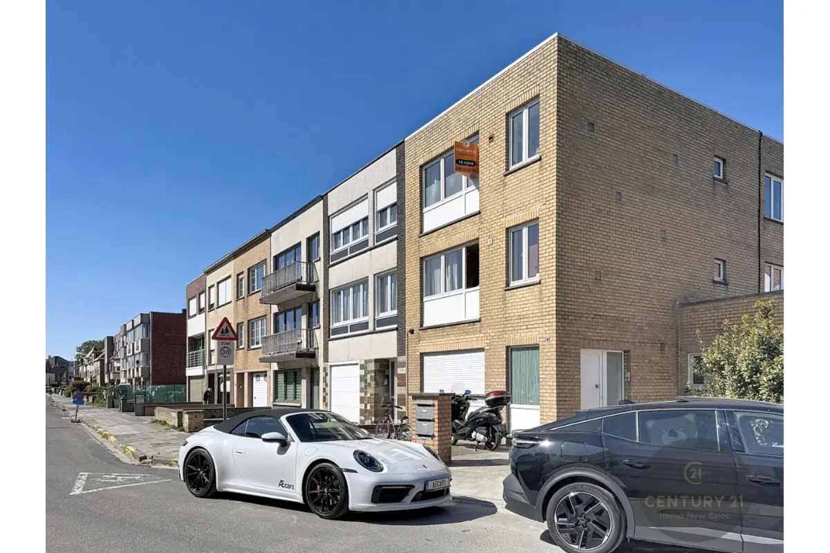 Appartement te  huur in Heist-aan-Zee 8301 675.00€ 2 slaapkamers m² - Zoekertje 749495