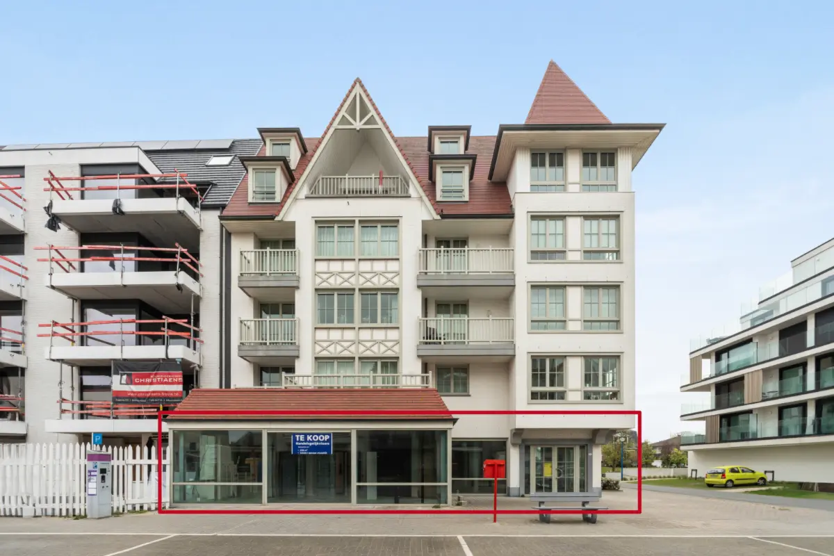 Handelszaak te  koop in Koksijde 8670 499000.00€ 0 slaapkamers 235.00m² - Zoekertje 750232