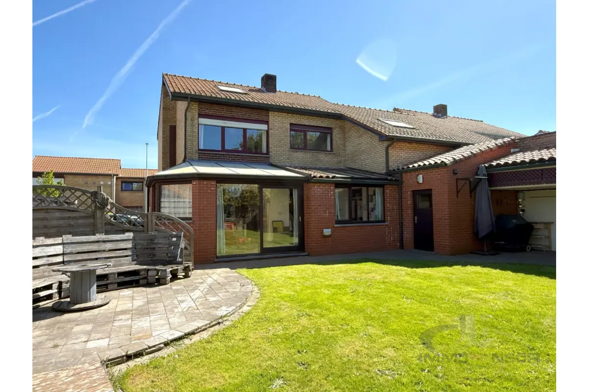 Huis te  koop in Gistel 8470 369000.00€ 4 slaapkamers 149.00m² - Zoekertje 750449