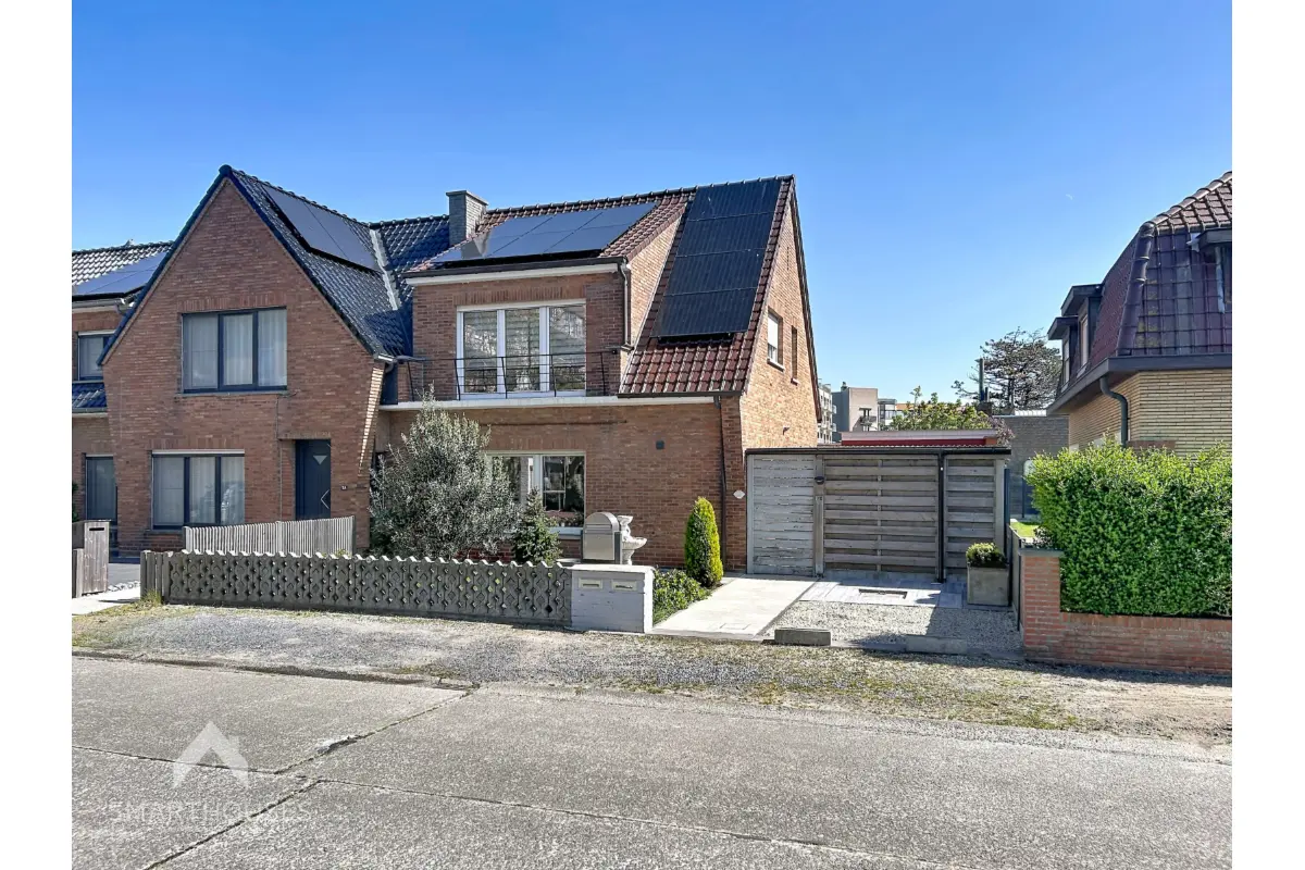 Huis te  koop in Bredene 8450 395000.00€ 2 slaapkamers 93.00m² - Zoekertje 749639