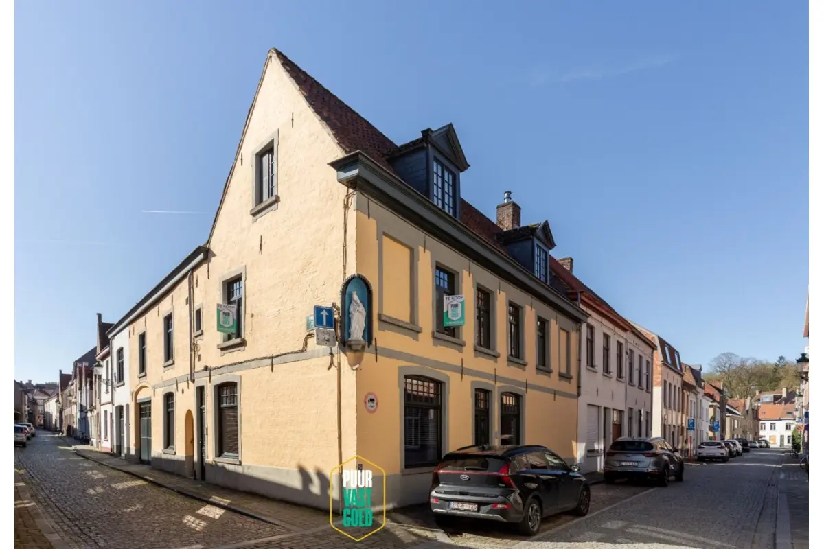 Huis te  koop in Brugge 8000 895000.00€ 4 slaapkamers 263.00m² - Zoekertje 750086