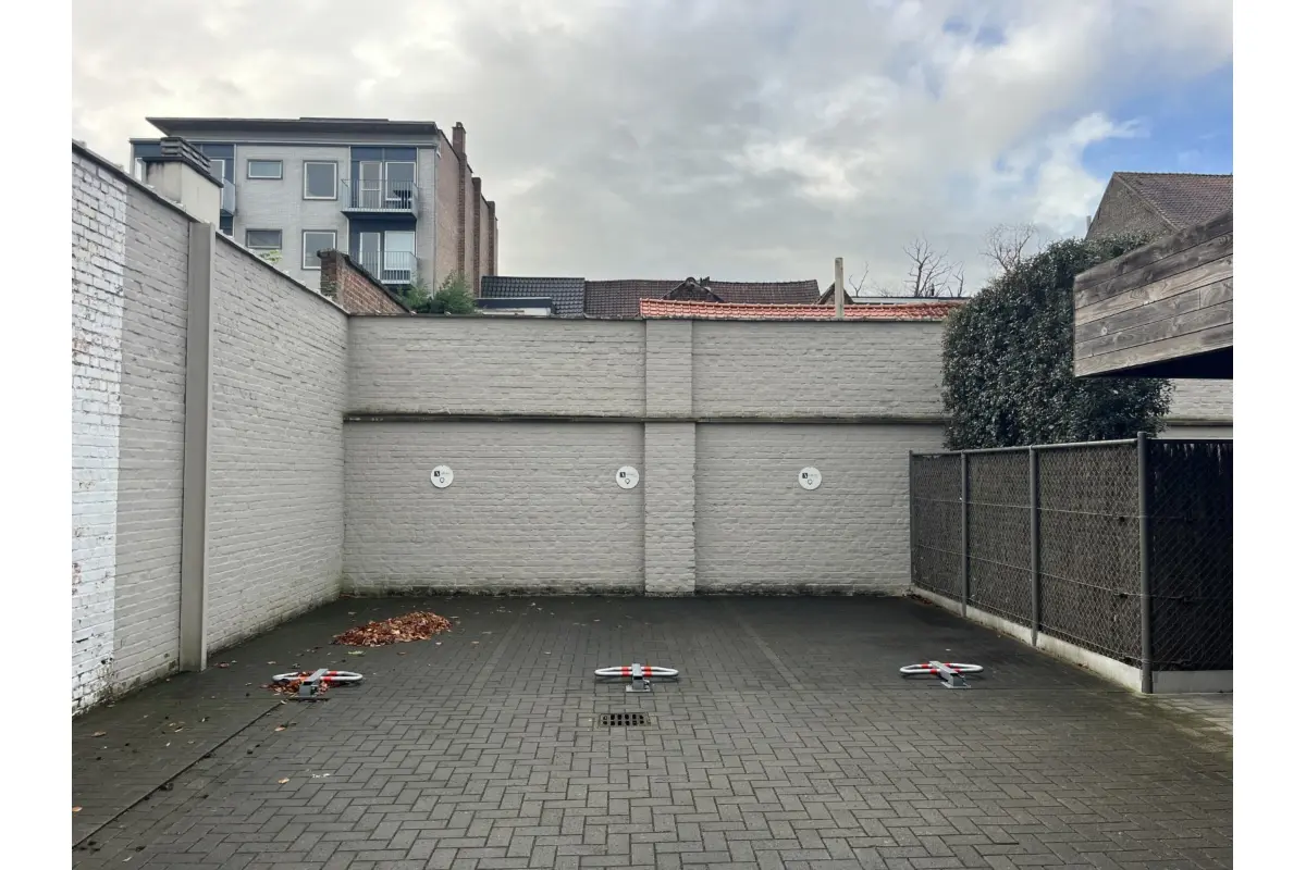 Parking & garage te  huur in Kortrijk 8500 45.00€  slaapkamers m² - Zoekertje 750105