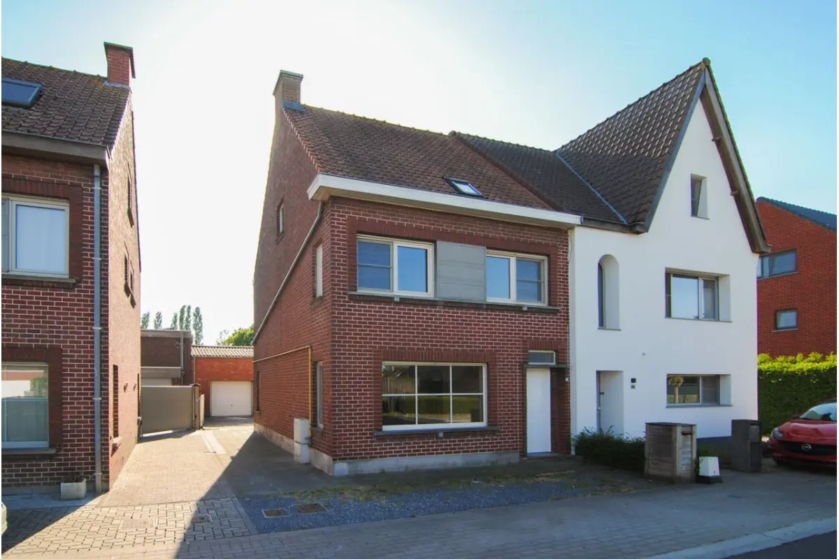 Huis te  in Torhout 8820 225000.00€ 3 slaapkamers 153.00m² - Zoekertje 751245