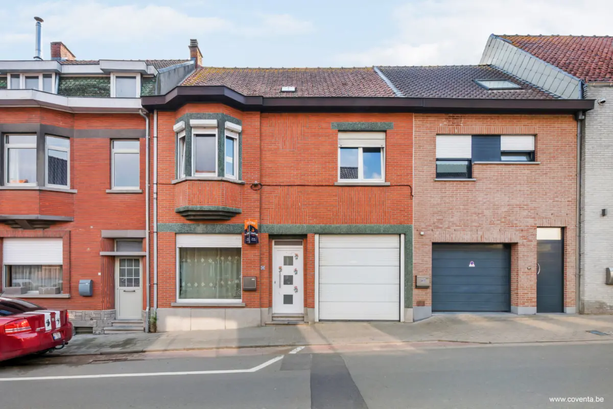 Huis te  koop in Hooglede 8830 260000.00€ 3 slaapkamers 194.00m² - Zoekertje 751240