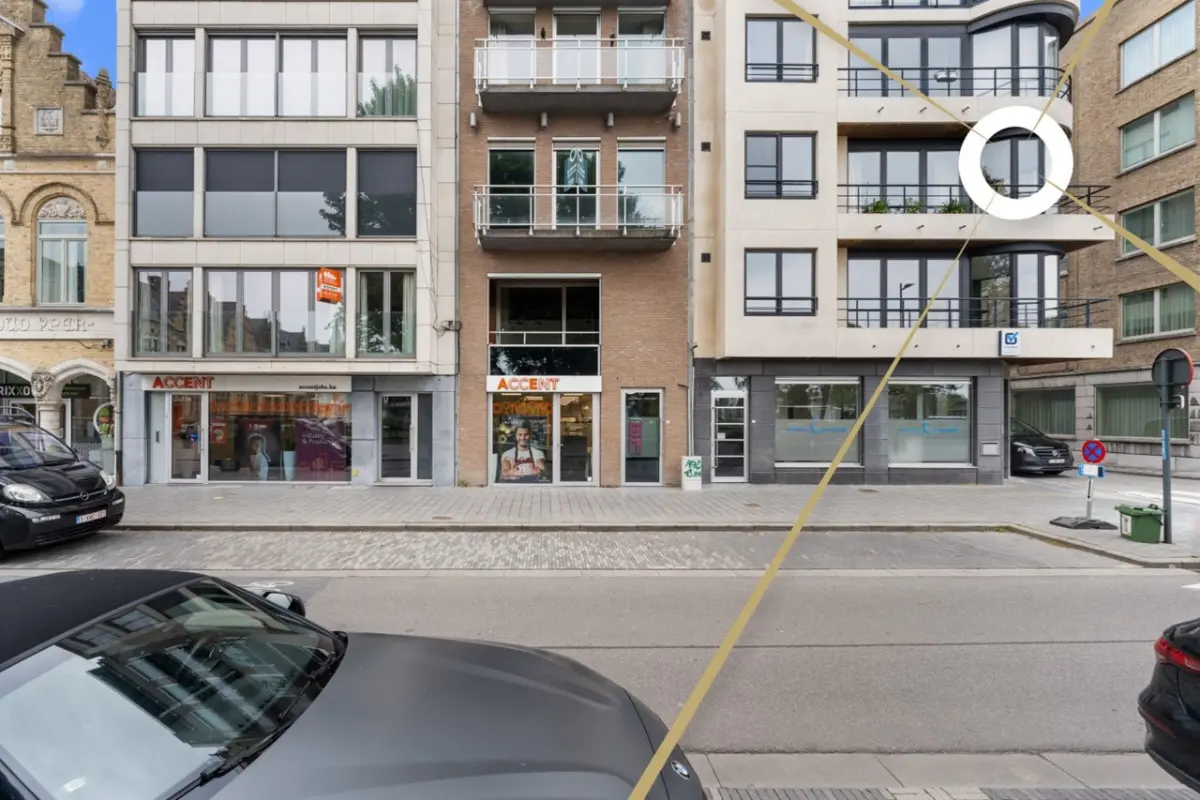 Appartement te  huur in Ieper 8900 1950.00€ 4 slaapkamers m² - Zoekertje 751189