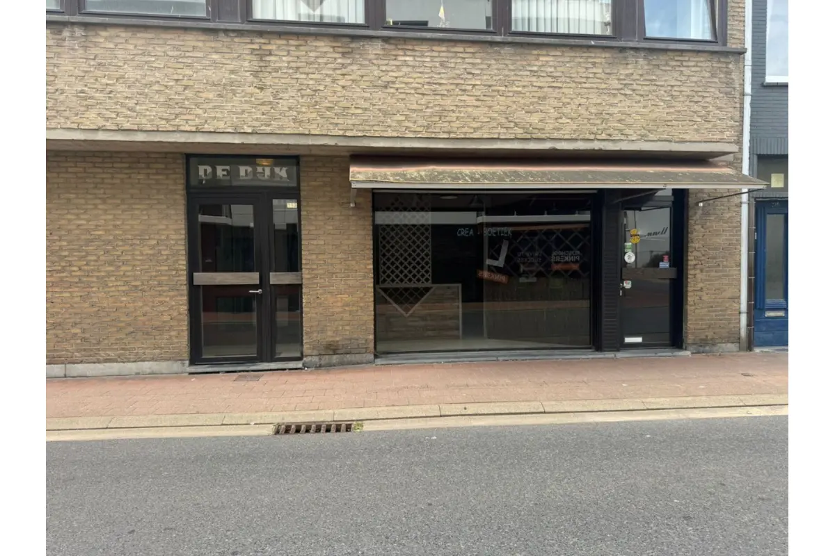 Handelszaak te  in Bredene 8450 600.00€  slaapkamers m² - Zoekertje 753564