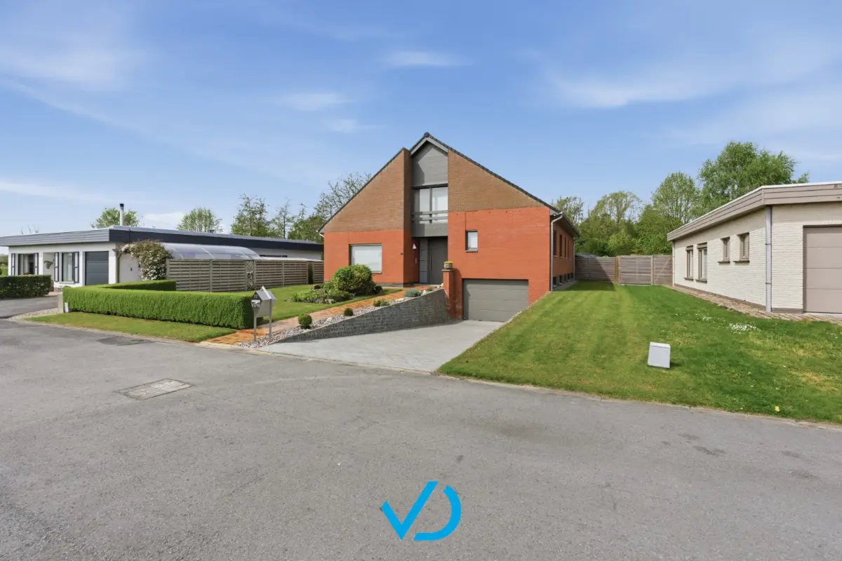 Huis te  koop in Elverdinge 8906 519000.00€ 5 slaapkamers 256.00m² - Zoekertje 753903