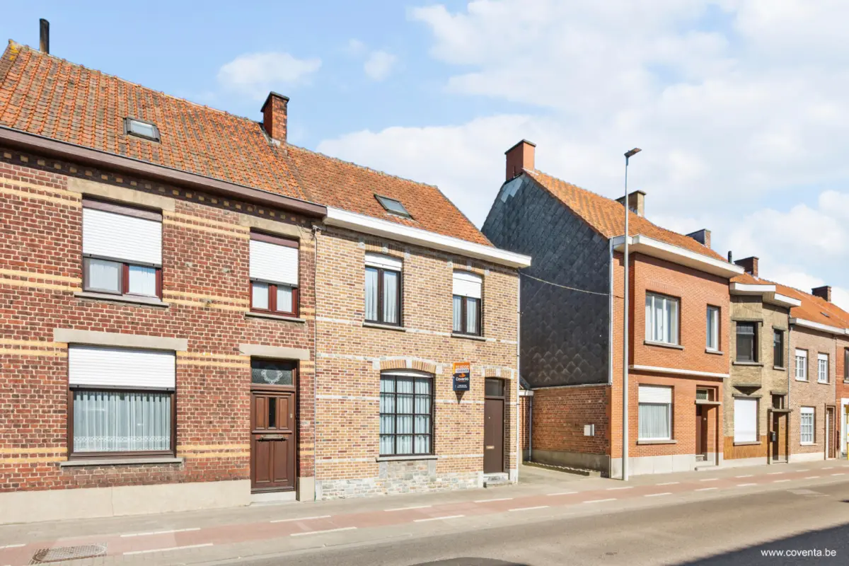 Huis te  in Roeselare 8800 225000.00€ 3 slaapkamers 172.00m² - Zoekertje 755069