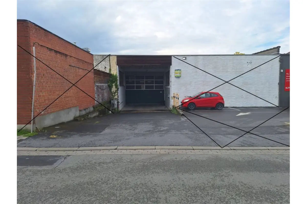Handelszaak te  koop in Lauwe 8930 780000.00€  slaapkamers m² - Zoekertje 755758