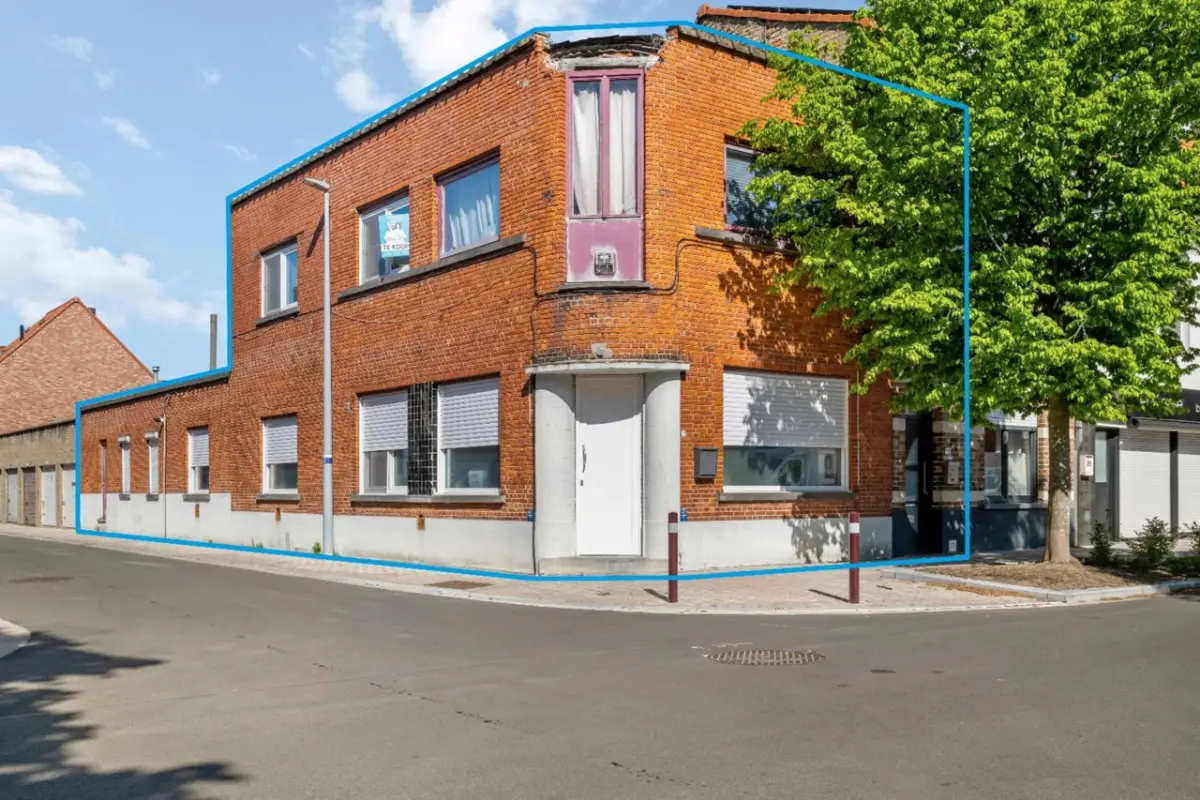 Handelszaak te  in Sint-Kruis 8310 239000.00€  slaapkamers m² - Zoekertje 755622