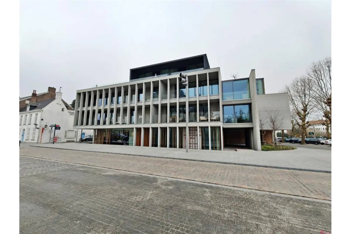 Parking & garage te  huur in Kortrijk 8500 150.00€  slaapkamers m² - Zoekertje 756681