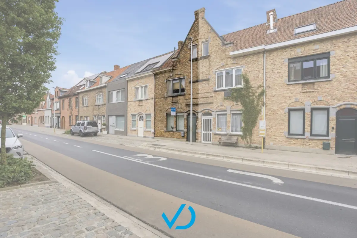 Huis te  koop in Ieper 8900 299000.00€ 3 slaapkamers 132.00m² - Zoekertje 757426