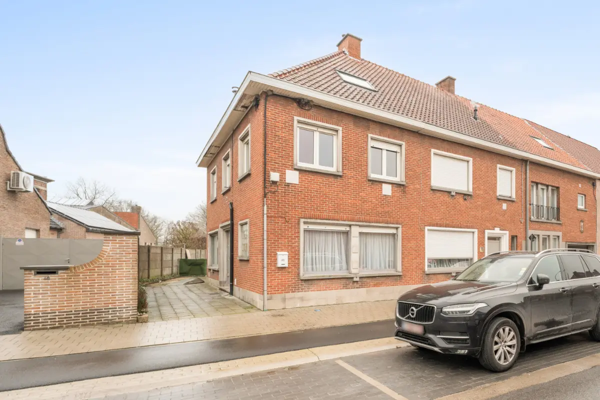 Huis te  koop in Meulebeke 8760 215000.00€ 3 slaapkamers 155.00m² - Zoekertje 757420