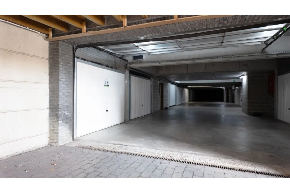 Parking & garage te  koop in Nieuwpoort 8620 33000.00€  slaapkamers m² - Zoekertje 757296