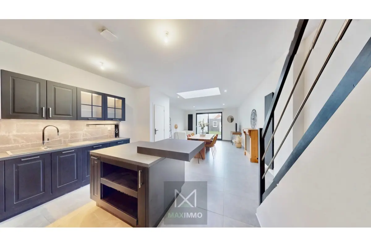 Huis te  koop in Lauwe 8930 279000.00€ 3 slaapkamers 145.00m² - Zoekertje 757394