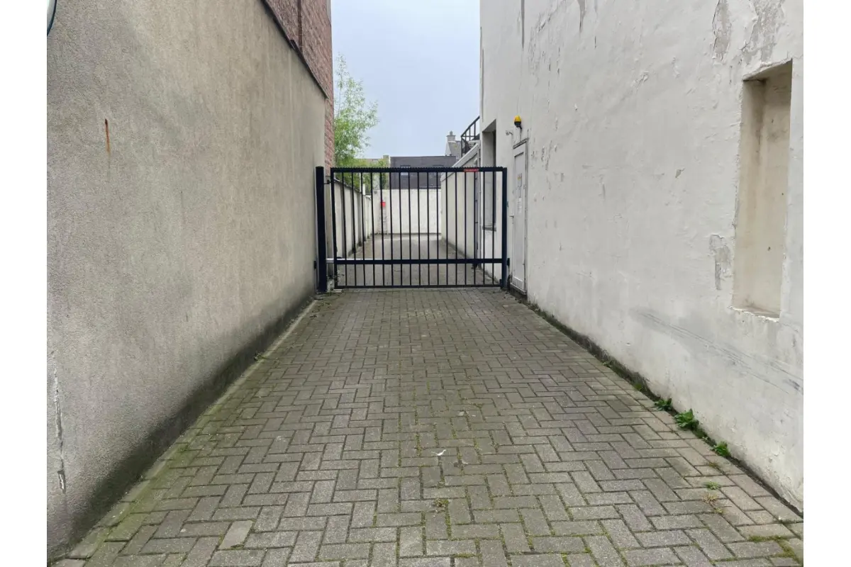 Parking & garage te  koop in Heist-aan-Zee 8301 85000.00€  slaapkamers m² - Zoekertje 757684