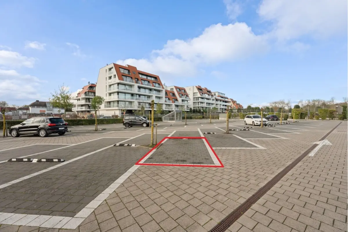 Parking & garage te  koop in Nieuwpoort 8620 27000.00€  slaapkamers m² - Zoekertje 757635