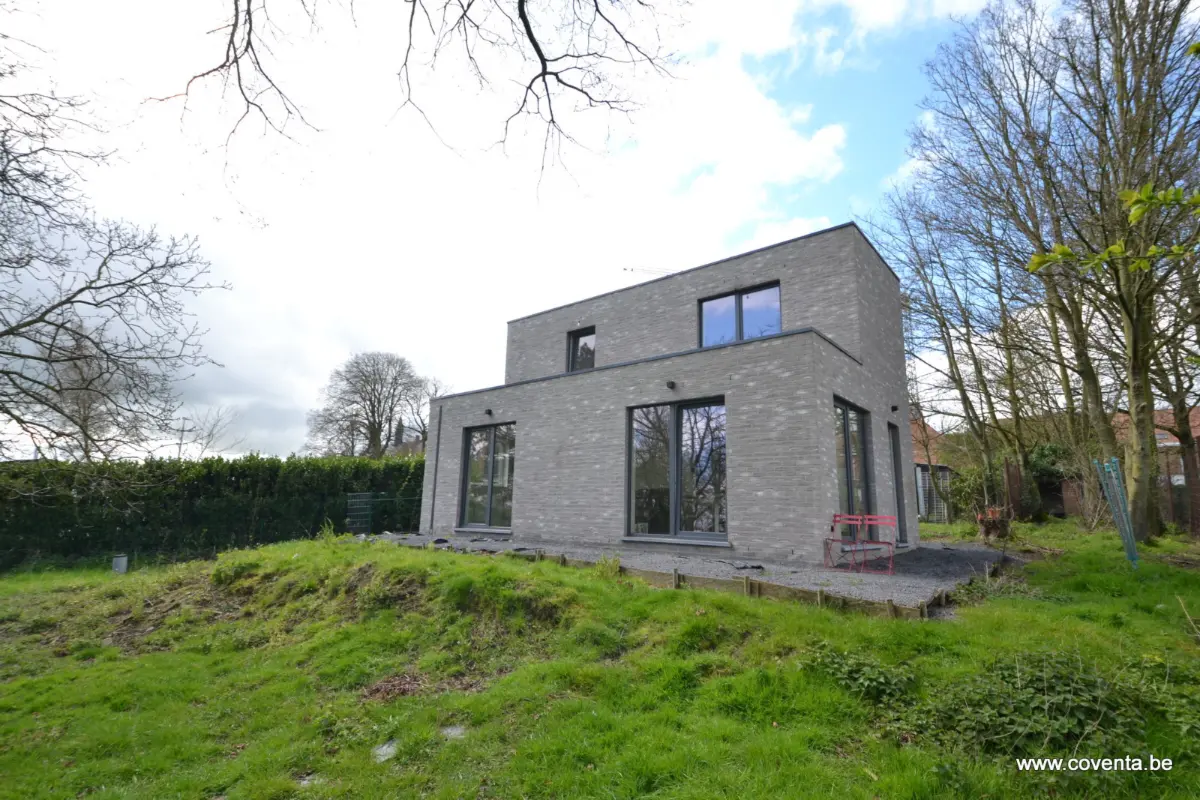 Huis te  in Westrozebeke 8840 900.00€ 1 slaapkamers 95.00m² - Zoekertje 757847