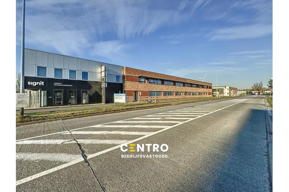 Handelszaak te  koop in Brugge 8000 590000.00€  slaapkamers 436.00m² - Zoekertje 759818