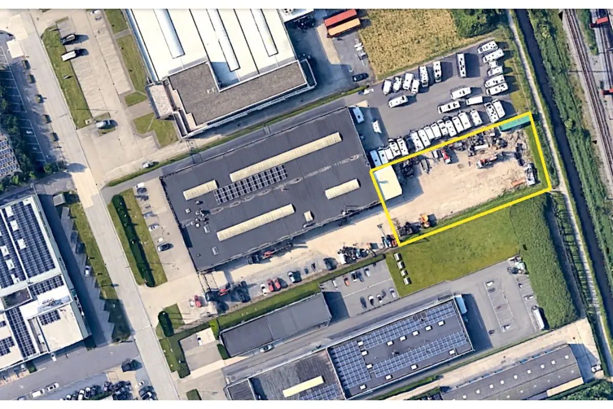 Bouwgrond te  huur in Brugge 8000 2250.00€  slaapkamers m² - Zoekertje 759793