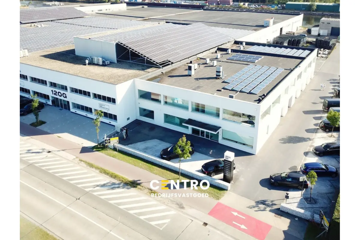 Handelszaak te  koop in Brugge 8000 0.00€  slaapkamers 115.00m² - Zoekertje 759826