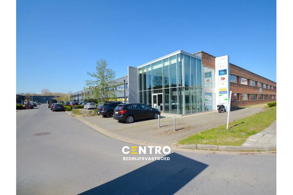 Handelszaak te  huur in Brugge 8000 645.00€  slaapkamers 58.65m² - Zoekertje 759825