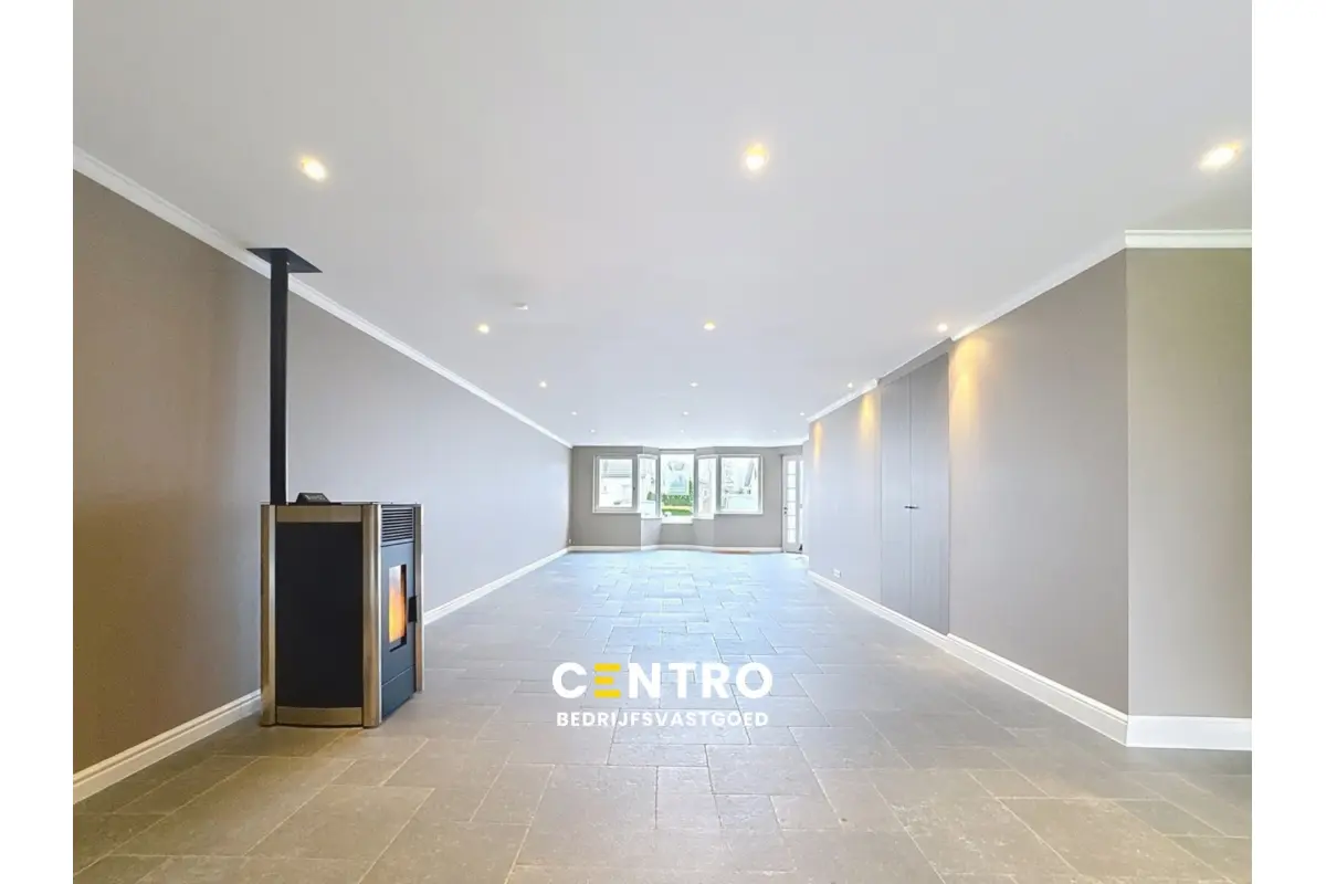 Parking & garage te  koop in Ichtegem 8480 198500.00€  slaapkamers m² - Zoekertje 759823