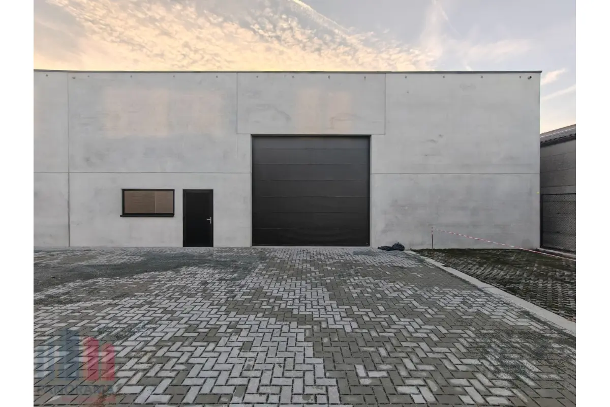 Handelszaak te  koop in Kortemark 8610 730500.00€  slaapkamers 487.00m² - Zoekertje 760895