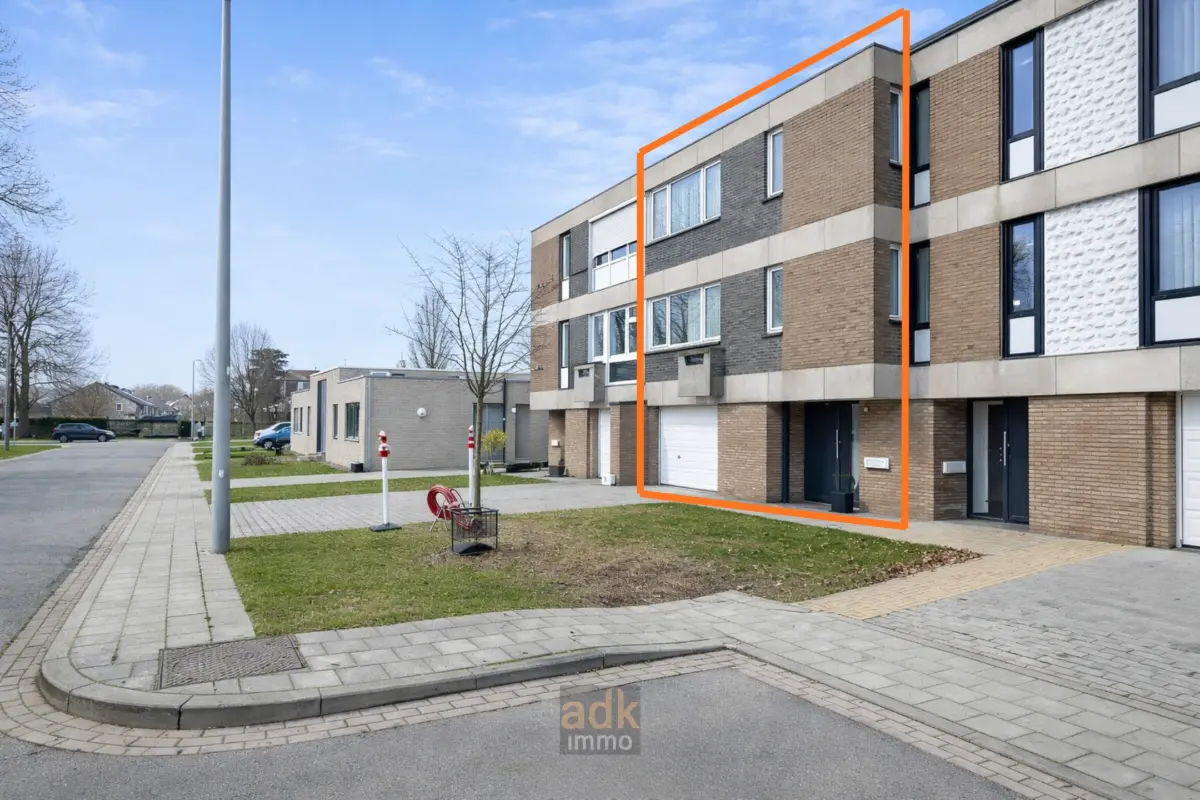 Huis te  koop in Sint-Andries 8200 315000.00€ 4 slaapkamers 120.00m² - Zoekertje 760802