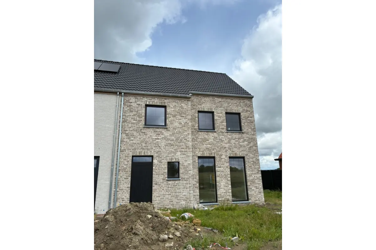 Huis te  koop in Waardamme 8020 429000.00€ 3 slaapkamers m² - Zoekertje 761235