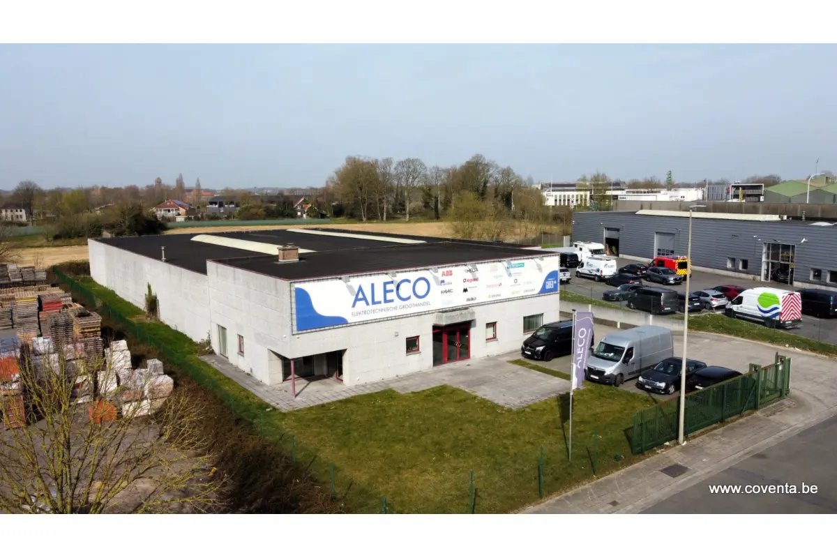 Handelszaak te  huur in Roeselare 8800 5250.00€ 3 slaapkamers m² - Zoekertje 761814