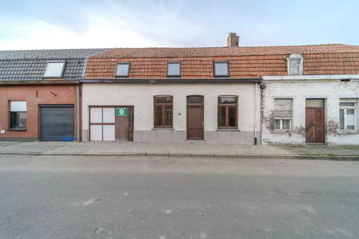 Huis te  koop in Krombeke 8972 105000.00€ 1 slaapkamers 89.00m² - Zoekertje 761804