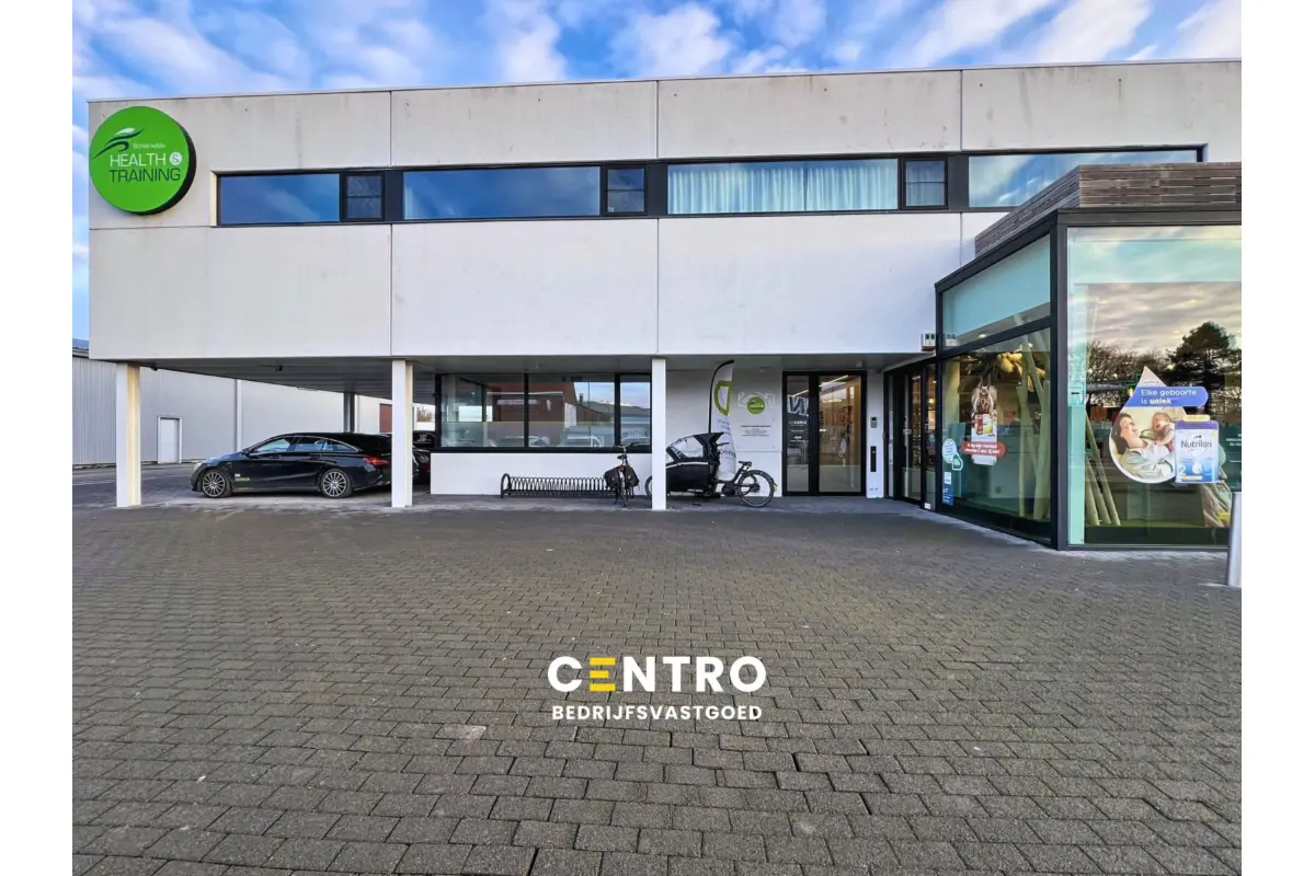 Handelszaak te  huur in Roeselare 8800 425.00€  slaapkamers 27.00m² - Zoekertje 761906