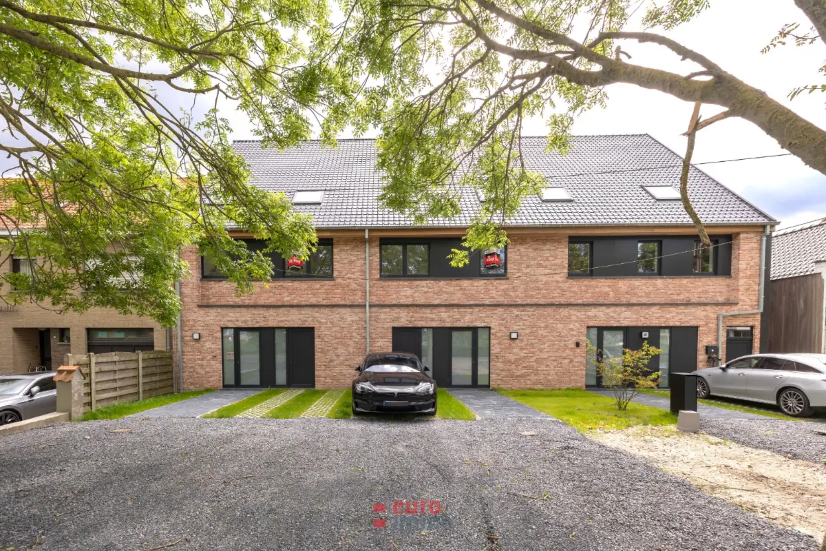 Huis te  koop in Nieuwpoort 8620 475000.00€ 3 slaapkamers 231.00m² - Zoekertje 761904