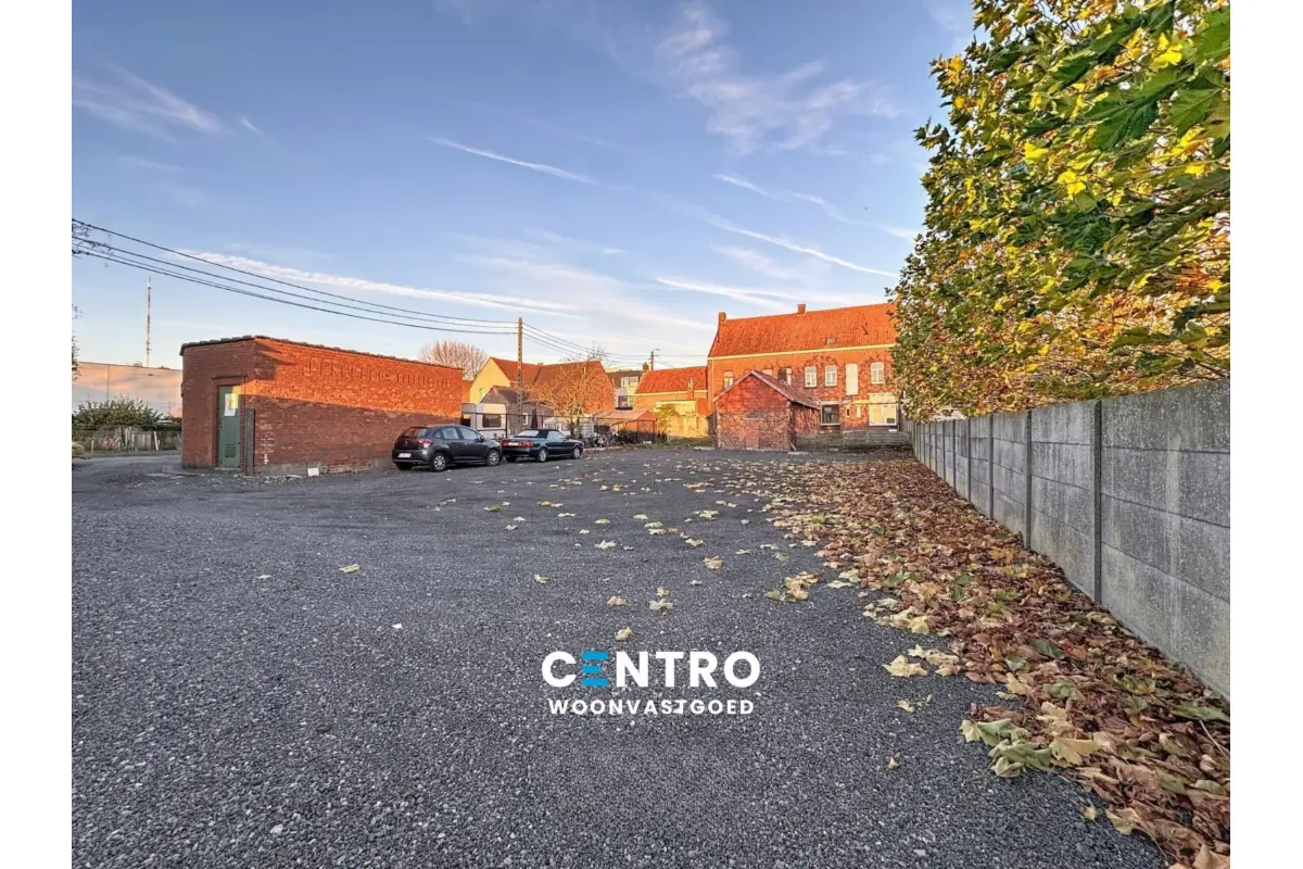 Huis te  koop in Pittem 8740 650000.00€ 9 slaapkamers m² - Zoekertje 762549
