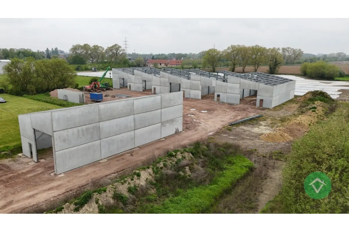 Handelszaak te  koop in Roeselare 8800 0.00€  slaapkamers m² - Zoekertje 762513