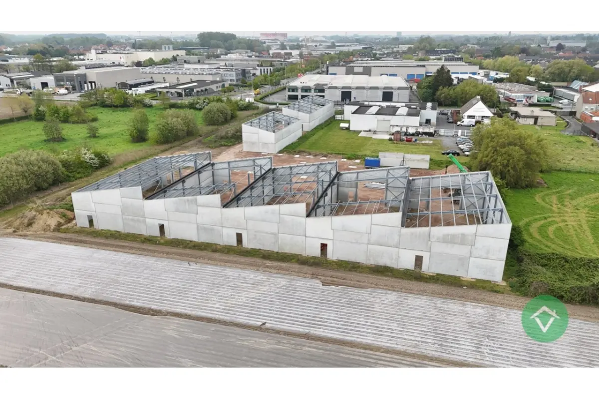 Handelszaak te  koop in Roeselare 8800 0.00€  slaapkamers m² - Zoekertje 762509