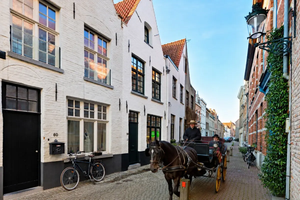 Huis te  koop in Brugge 8000 524800.00€ 3 slaapkamers 150.00m² - Zoekertje 762711