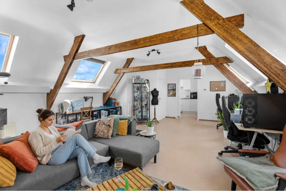 Appartement te  koop in Oostkamp 8020 219800.00€ 1 slaapkamers 99.00m² - Zoekertje 762679