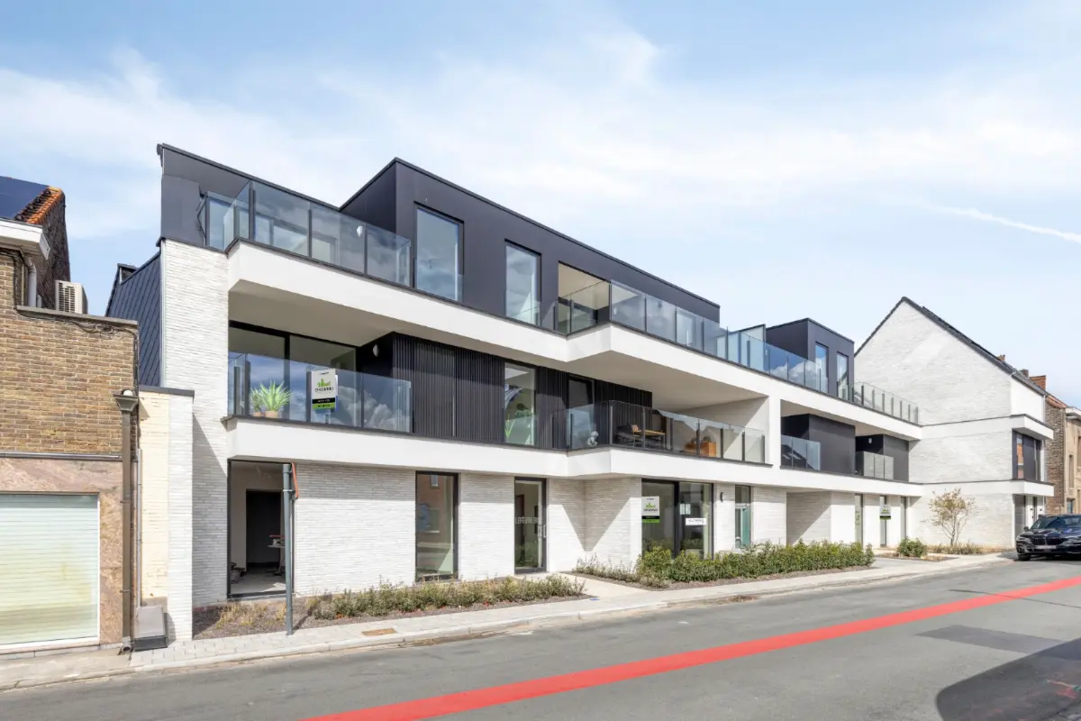 Appartementsgebouw te  koop in Wielsbeke 8710 380000.00€ 2 slaapkamers 109.00m² - Zoekertje 763893