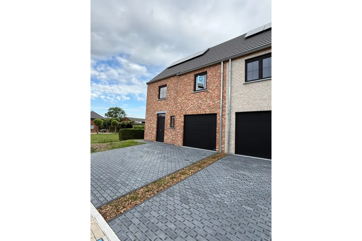 Huis te  koop in Wingene 8750 383948.00€ 3 slaapkamers 154.36m² - Zoekertje 763676