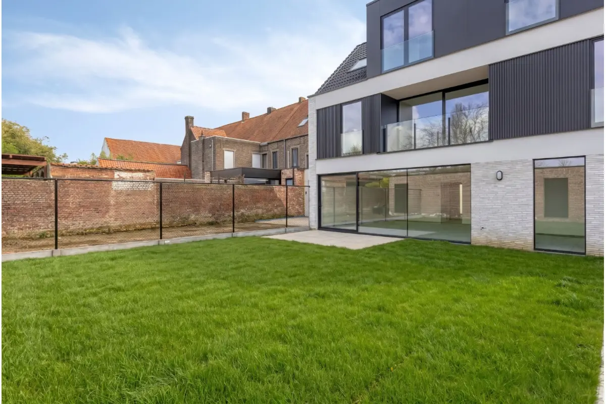 Appartementsgebouw te  koop in Wielsbeke 8710 270000.00€ 1 slaapkamers 79.00m² - Zoekertje 763874