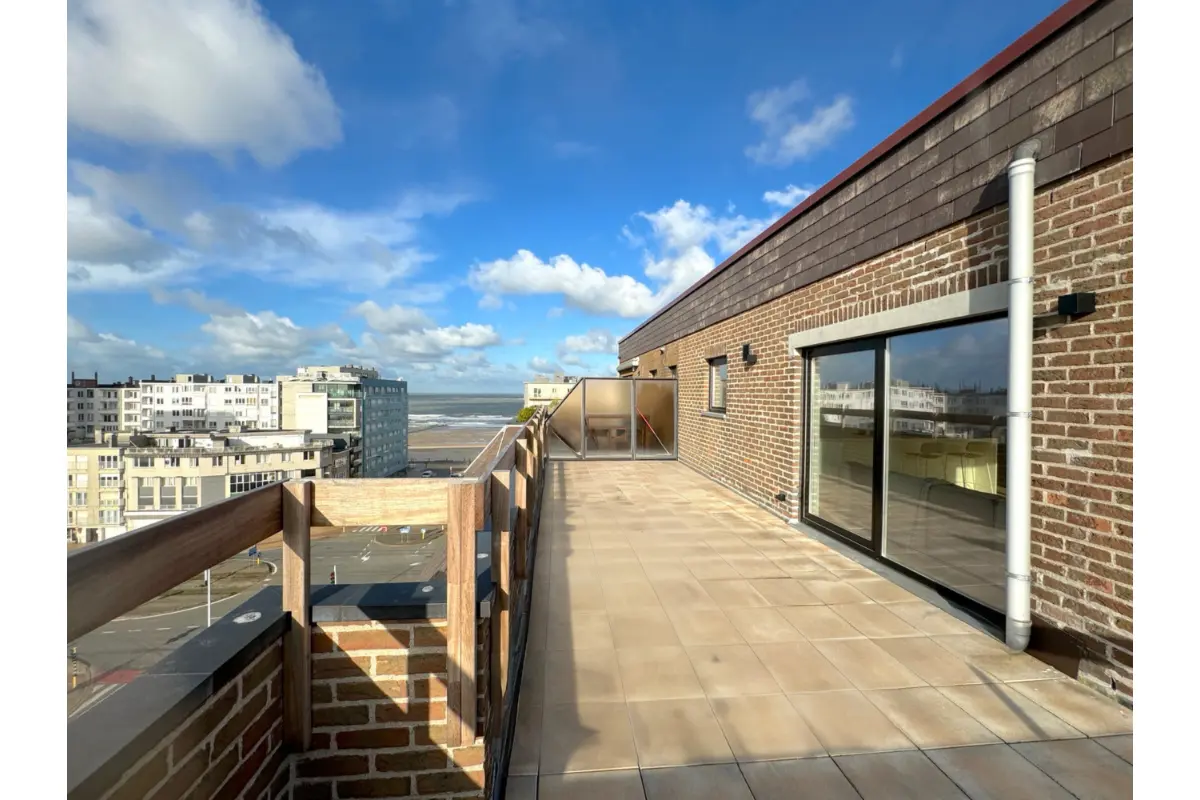 Appartement te  koop in Oostende 8400 545000.00€ 2 slaapkamers 204.00m² - Zoekertje 764002