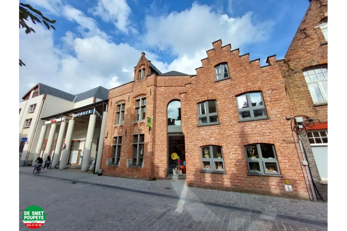 Handelszaak te  huur in Brugge 8000 1500.00€  slaapkamers 134.00m² - Zoekertje 765993